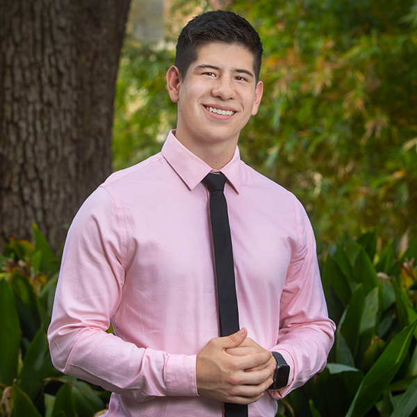 "Daniel Zuñiga, FSU Student Star for April 2022."