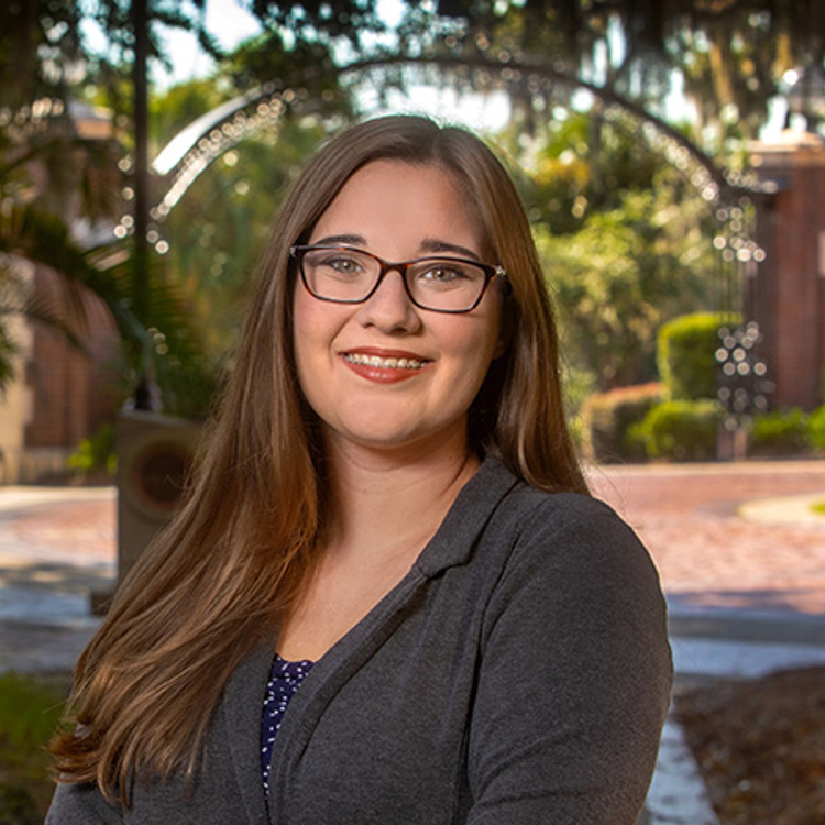 Image of Emma Davis, Presidential Scholar & Honors Student, named September 2021 FSU Student Star. Also link to FSU News article about Emma Davis.