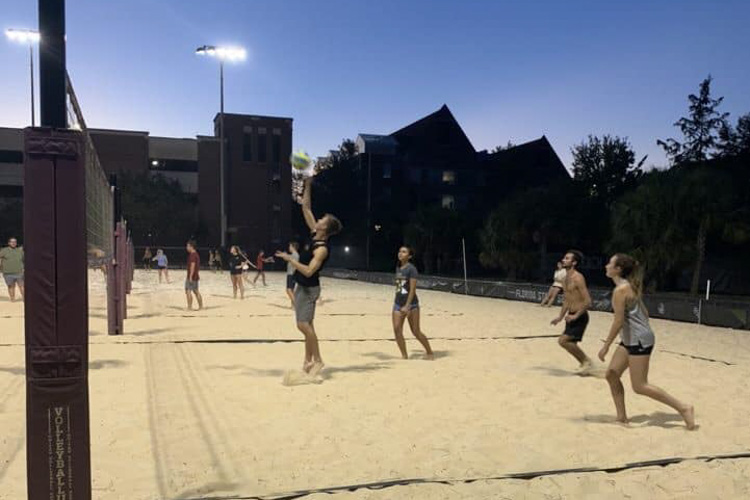 HEP Students Playing IM Volleyball at FSU
