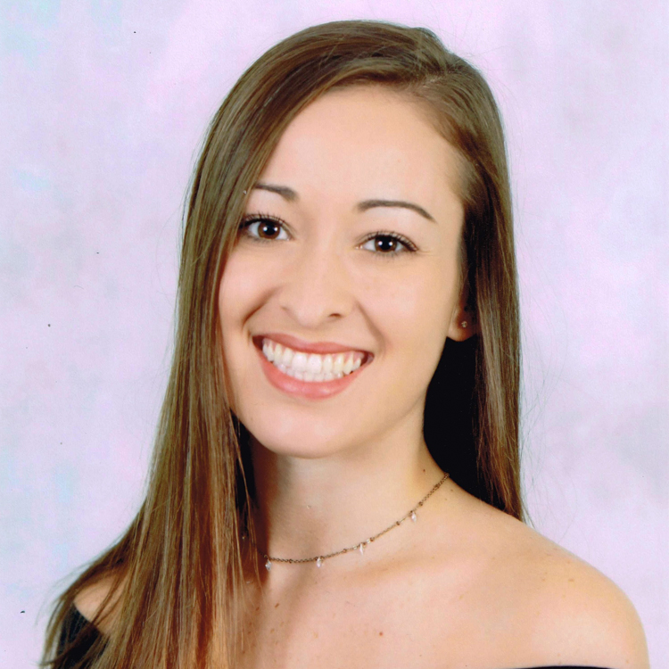 Sara Uribe - Spring 2021 Outstanding Senior Scholar